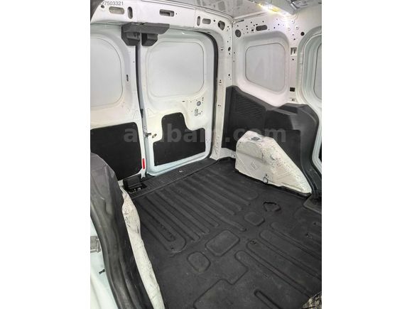 UĞUR MOTORS DAN TEK DEĞİŞENLİ COURIER