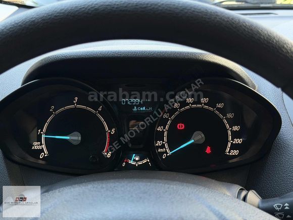 EGE'DEN 2023 FORD TRANSİT COURİER BOYASIZ %20 KDV 73.000 KM