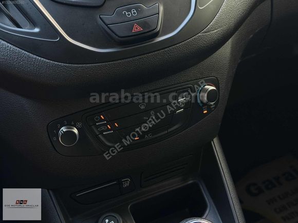 EGE'DEN 2023 FORD TRANSİT COURİER BOYASIZ %20 KDV 73.000 KM