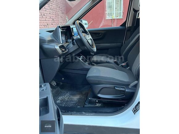 -BAHAR OTOMOTİV 2024 1.5 ECOBLUE COURİER TREND 33.000KM 1LOKAL -