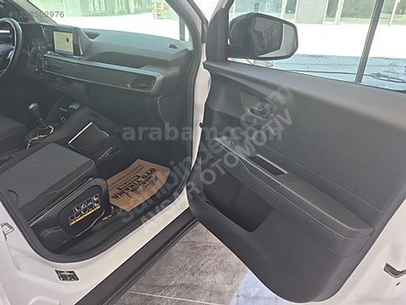 AVŞAR OTOMOTİV DEN FORD COURİER PANELVAN TAMAMI FATURALI