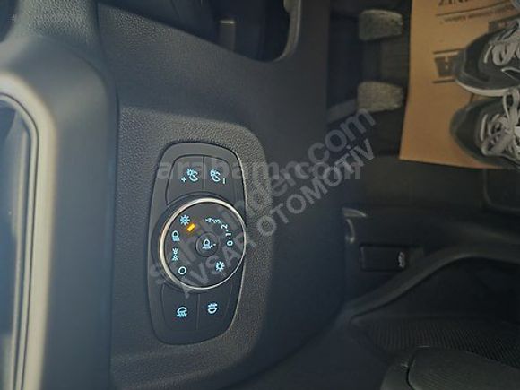 AVŞAR OTOMOTİV DEN FORD COURİER PANELVAN TAMAMI FATURALI