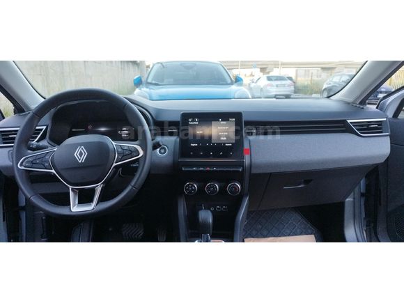 Memurdan Renault Clio 1.0 TCe Evolution 2025 Model