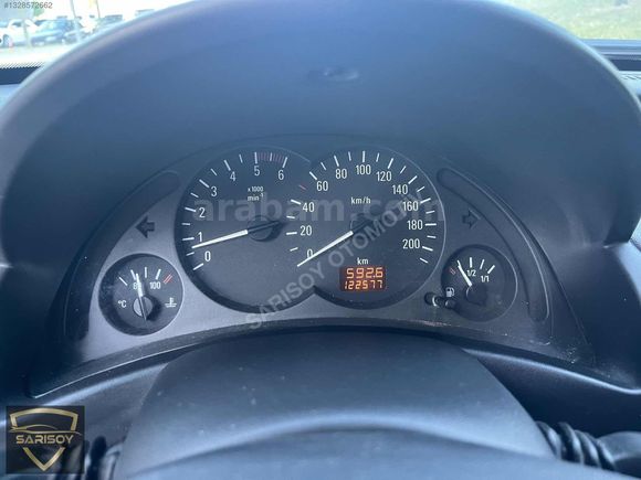 2011 OPEL COMBO EMSALSİZ TEMİZ 122.00KM'DE BAKIMLI