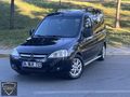 2011 OPEL COMBO EMSALSİZ TEMİZ 122.00KM'DE BAKIMLI