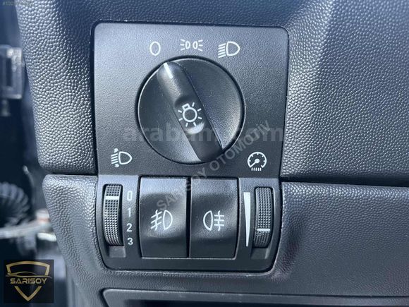 2011 OPEL COMBO EMSALSİZ TEMİZ 122.00KM'DE BAKIMLI