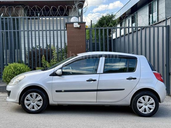 RENAULT CLİO 1.5 DCİ AUTHENTİQUE KLİMA-K.KARTA 12