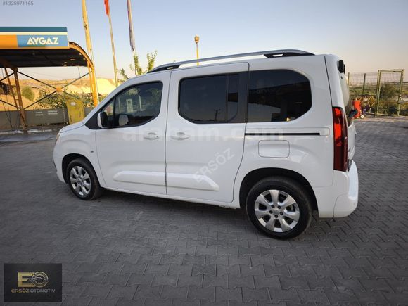 ERSÖZ OTOMOTİV DEN 2019 MODEL OPEL COMBO OTOMOTİK FUL PAKET