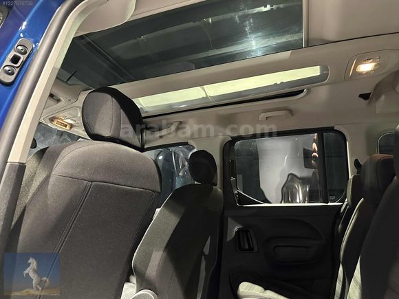 101 BİN KM OPEL COMBO 8 İLERİ OTOMATİK CAM TAVANLI BOYASIZ