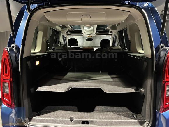 101 BİN KM OPEL COMBO 8 İLERİ OTOMATİK CAM TAVANLI BOYASIZ