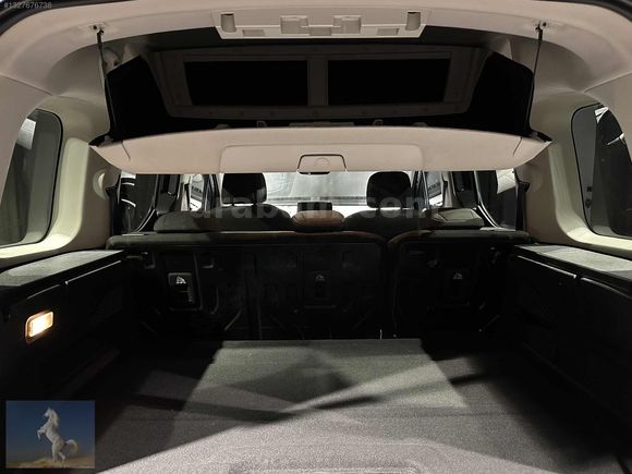 101 BİN KM OPEL COMBO 8 İLERİ OTOMATİK CAM TAVANLI BOYASIZ