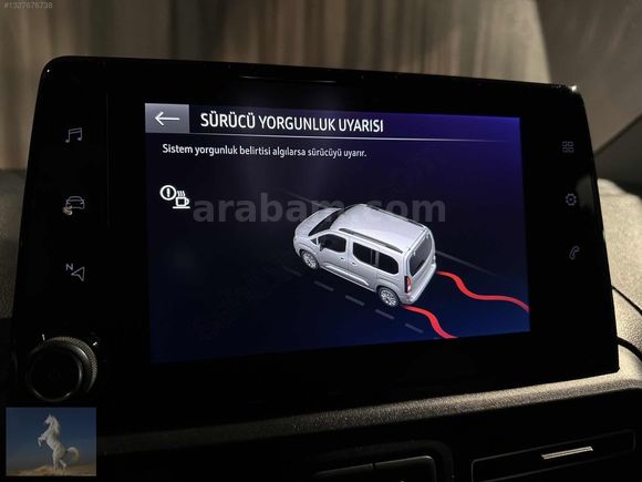 101 BİN KM OPEL COMBO 8 İLERİ OTOMATİK CAM TAVANLI BOYASIZ