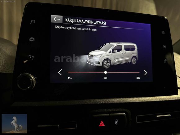 101 BİN KM OPEL COMBO 8 İLERİ OTOMATİK CAM TAVANLI BOYASIZ