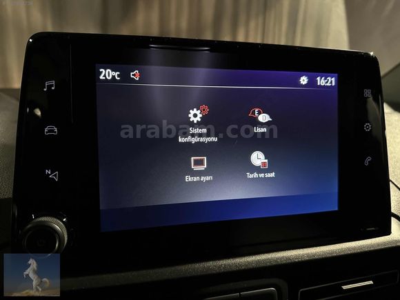 101 BİN KM OPEL COMBO 8 İLERİ OTOMATİK CAM TAVANLI BOYASIZ