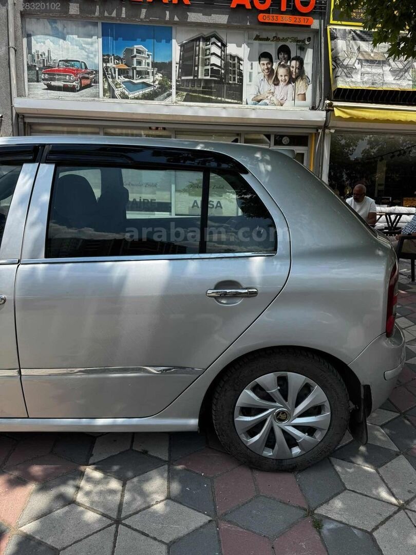 Galeriden Skoda Fabia 1.2 Classic 2004 Model Ankara 253.000 km Gri 7