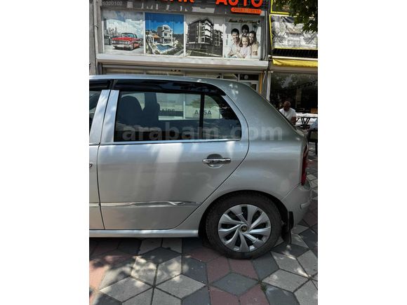 2003 Fabia/ 253.000Km/ LPG/ Aile arabası
