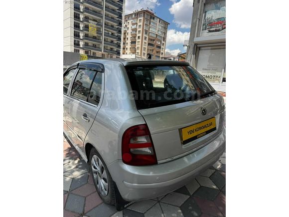 2003 Fabia/ 253.000Km/ LPG/ Aile arabası
