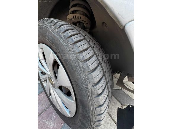 2003 Fabia/ 253.000Km/ LPG/ Aile arabası