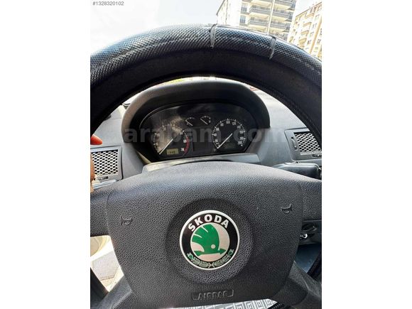 2003 Fabia/ 253.000Km/ LPG/ Aile arabası