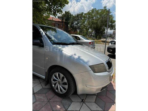 2003 Fabia/ 253.000Km/ LPG/ Aile arabası