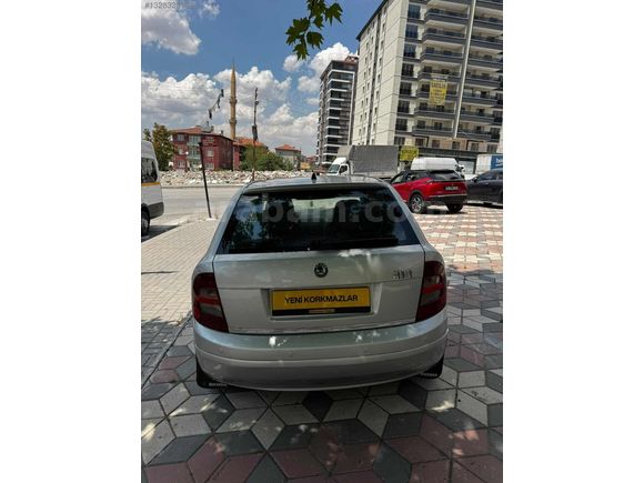 2003 Fabia/ 253.000Km/ LPG/ Aile arabası