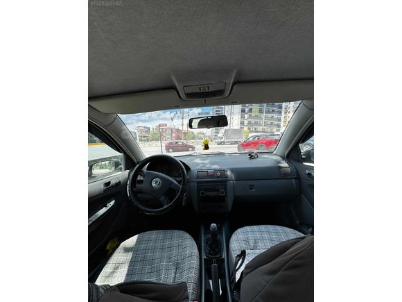 2003 Fabia/ 253.000Km/ LPG/ Aile arabası
