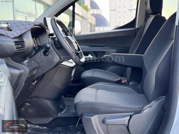2025 OPEL COMBO 1.5 D EDİTİON OTOMATİK HATASIZ