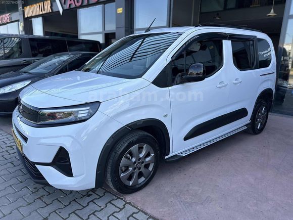 COMBO 1.5 D Edition OTOMATİK