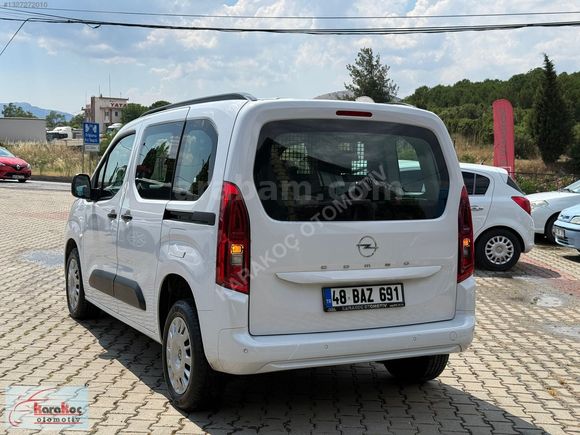2025 OPEL COMBO 1.5 DİZEL 130HP 16 BİNDE HATASIZ BOYASIZ