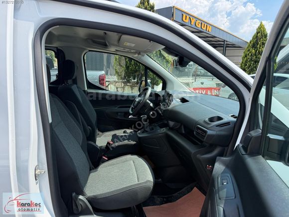 2025 OPEL COMBO 1.5 DİZEL 130HP 16 BİNDE HATASIZ BOYASIZ