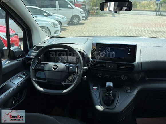 2025 OPEL COMBO 1.5 DİZEL 130HP 16 BİNDE HATASIZ BOYASIZ