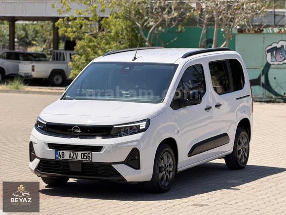 HATASIZ BOYASIZ SIFIR AYARINDA 18 BİN KM DE+ŞERİT TAKİP