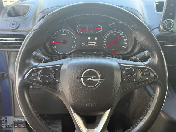 2023 OPEL COMBO 1.5 D EDİTİON OTOMOTİK VİTES HATASIZ 61 BİN KM