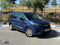 2023 OPEL COMBO 1.5 D EDİTİON OTOMOTİK VİTES HATASIZ 61 BİN KM