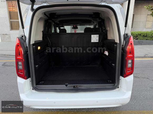 ÇNR AUTO'DAN OPEL COMBO 1.5 EDİTİON OTOMATİK HATASIZ BOYASIZ