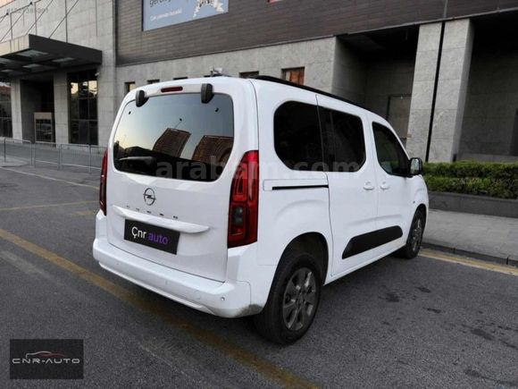 ÇNR AUTO'DAN OPEL COMBO 1.5 EDİTİON OTOMATİK HATASIZ BOYASIZ