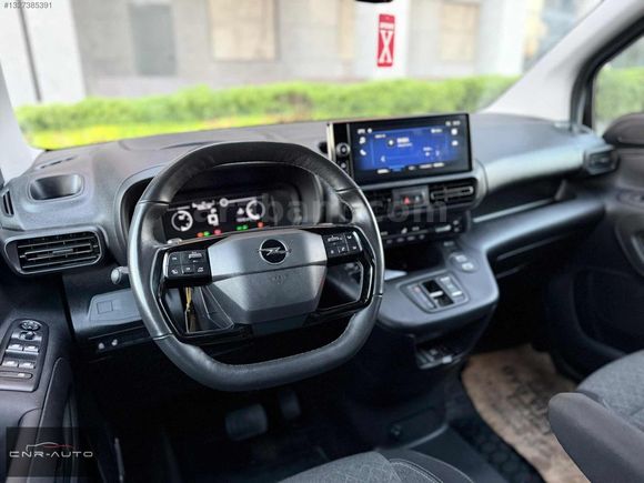 ÇNR AUTO'DAN OPEL COMBO 1.5 EDİTİON OTOMATİK HATASIZ BOYASIZ