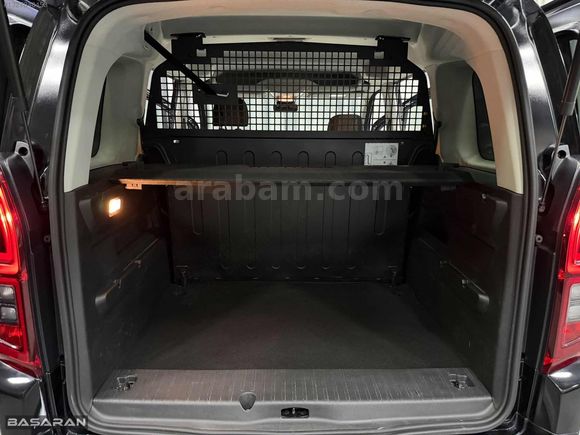 BAŞARAN'DAN 2025 OPEL COMBO 1.5 D EDİTİON 390.000 PEŞİNATLA