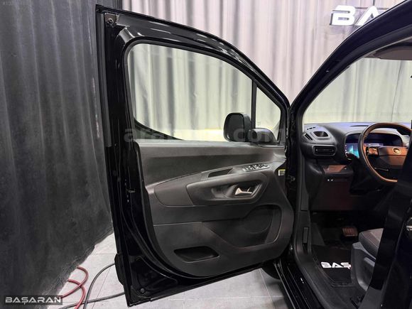 BAŞARAN'DAN 2025 OPEL COMBO 1.5 D EDİTİON 390.000 PEŞİNATLA