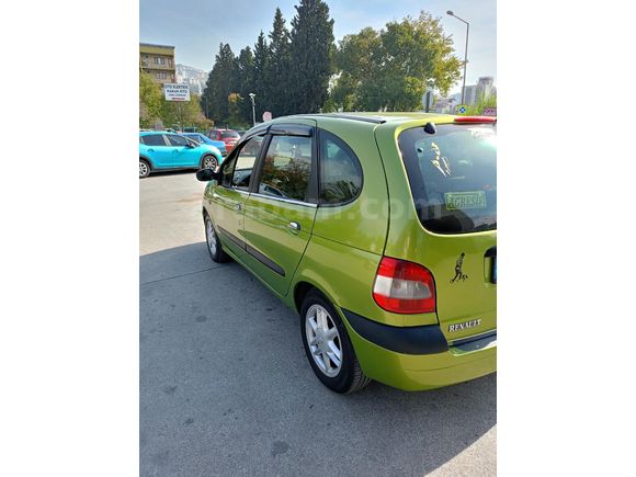 Sahibinden Renault Scenic 2.0 RXi 2000 Model