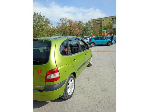 Sahibinden Renault Scenic 2.0 RXi 2000 Model