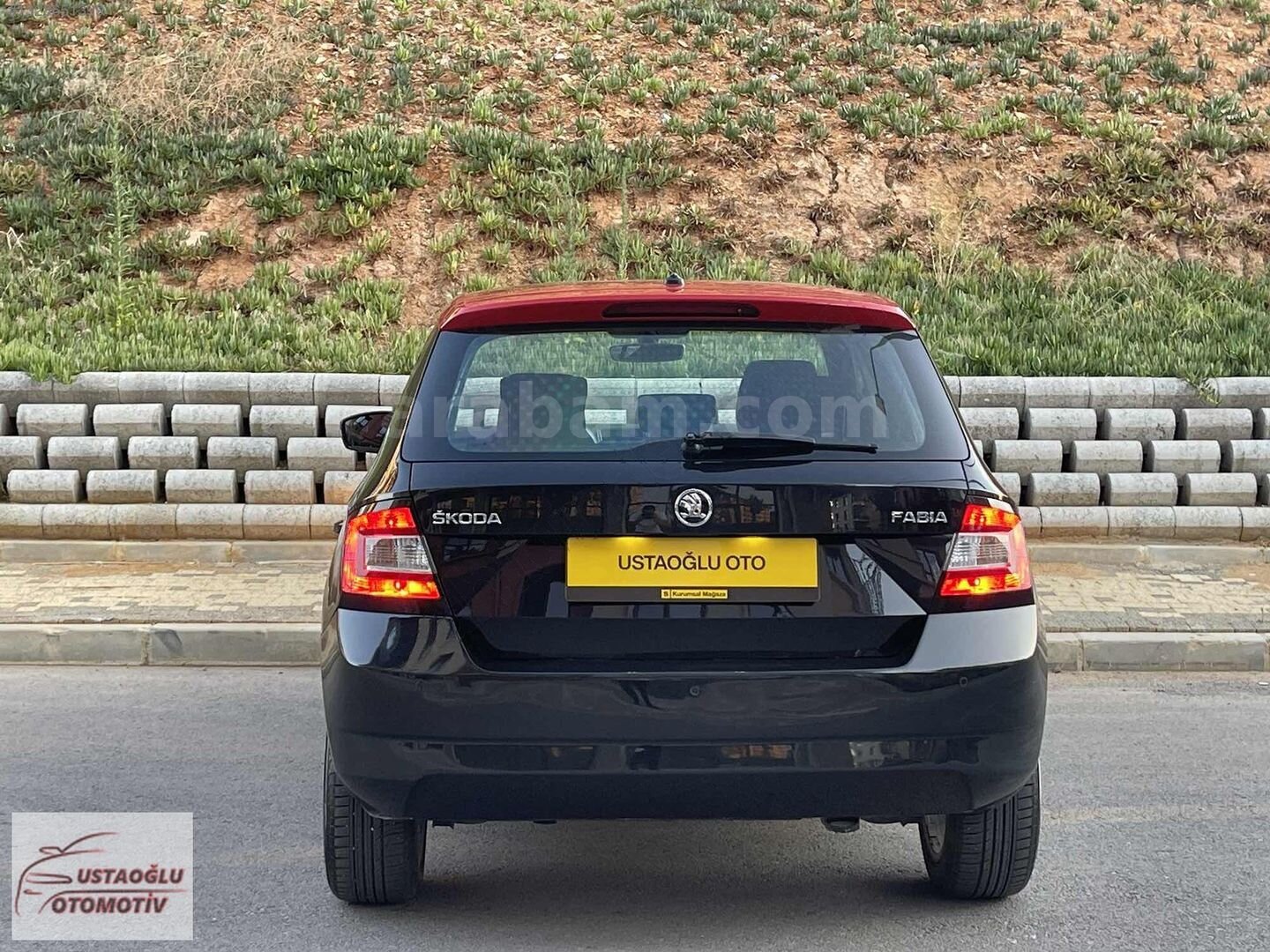 Galeriden Skoda Fabia 1.2 TSI Style 2016 Model İstanbul 147.500 km Siyah 7
