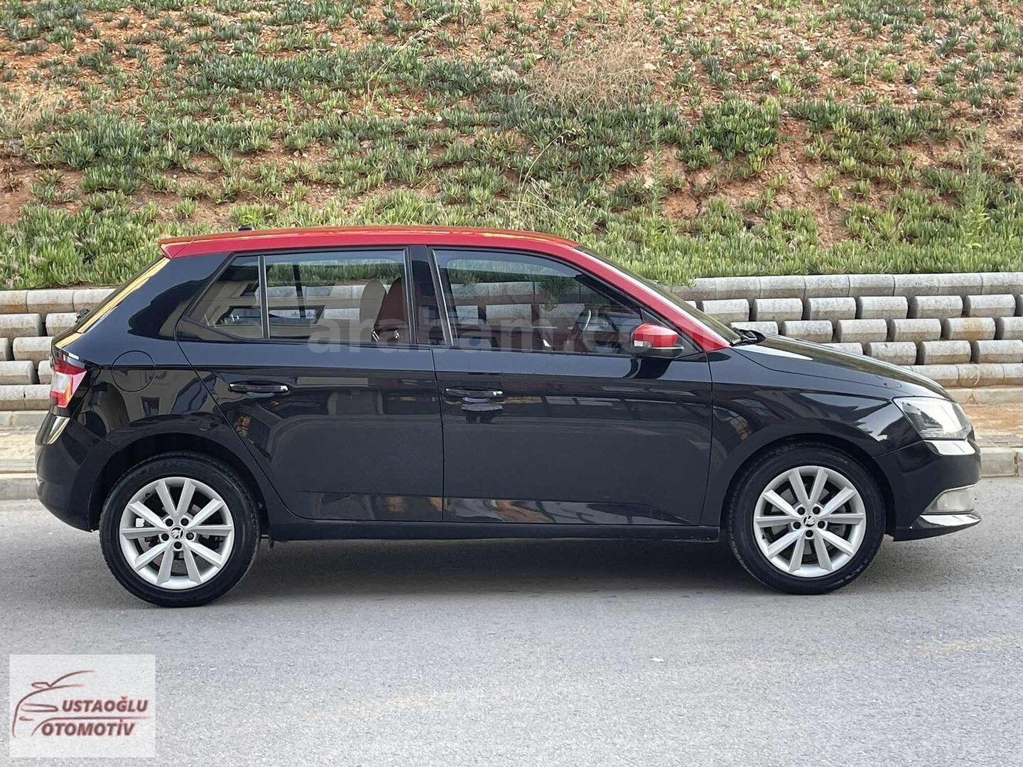 Galeriden Skoda Fabia 1.2 TSI Style 2016 Model İstanbul 147.500 km Siyah 5