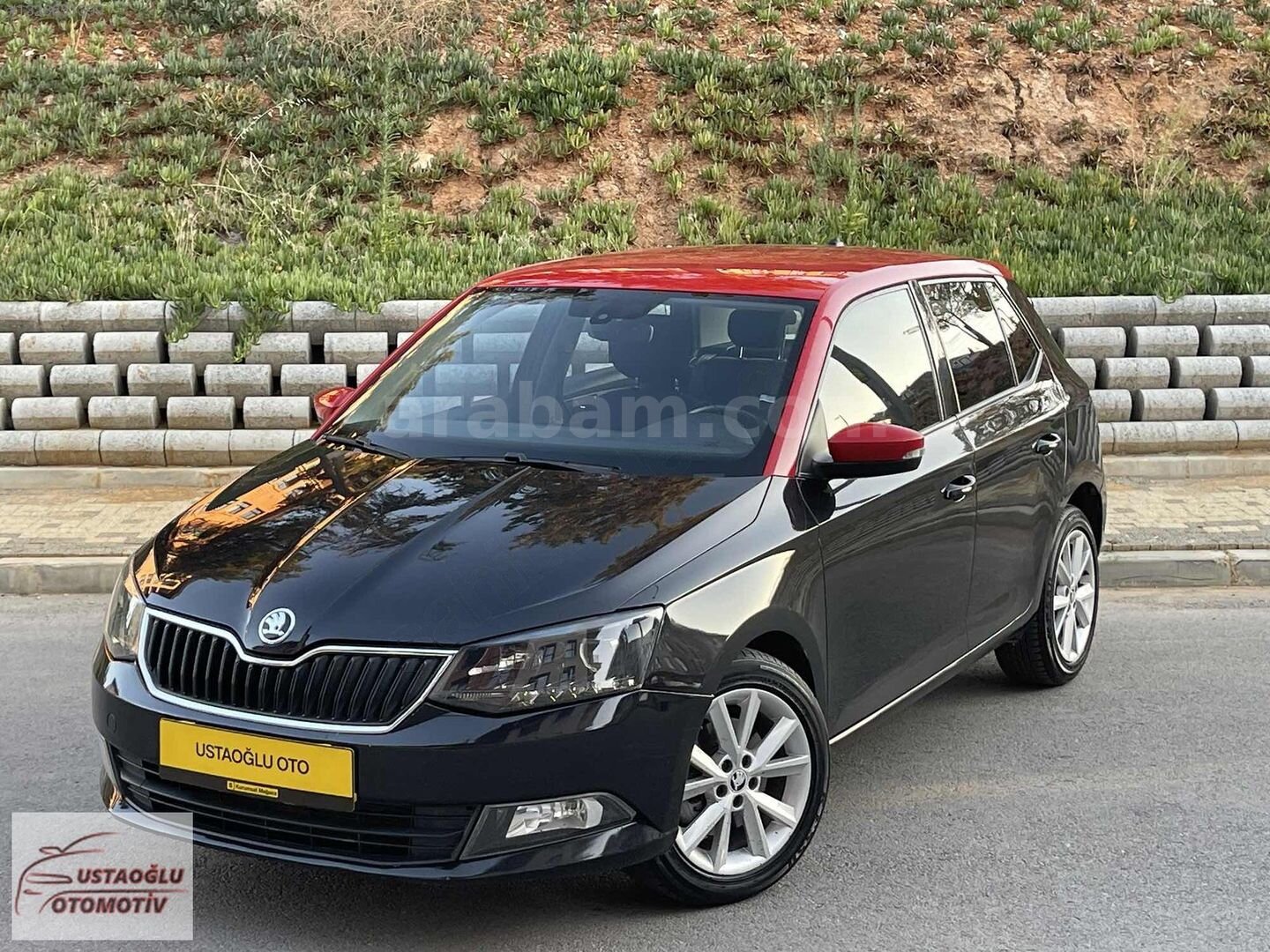 Galeriden Skoda Fabia 1.2 TSI Style 2016 Model İstanbul 147.500 km Siyah 3