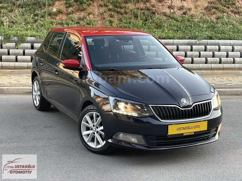 Galeriden Skoda Fabia 1.2 TSI Style 2016 Model İstanbul 147.500 km Siyah