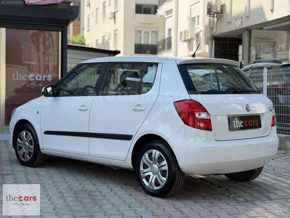 2011 MODEL BOYASIZ SKODA FABİA 1.2 TSİ MANUEL 75 BİN KM DE