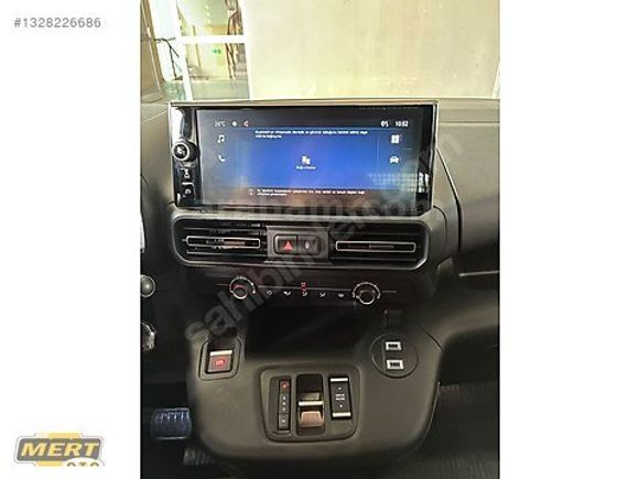 2025 OPEL COMBO 1.5 D ESSENT.25.000KM OTOMTK TEMİZ BAKIMLI
