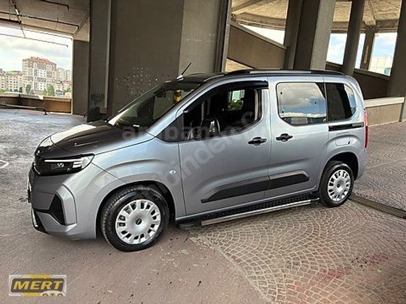 2025 OPEL COMBO 1.5 D ESSENT.25.000KM OTOMTK TEMİZ BAKIMLI