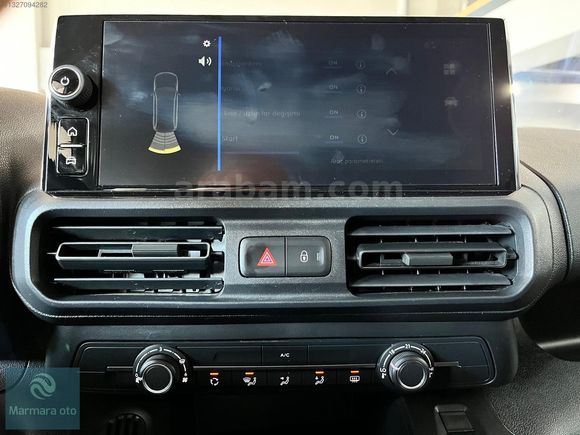 2026 MODEL OPEL COMBO 1.5**ESSENTİAL**OTOMATİK %20 FATURALI