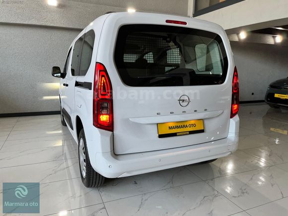 2026 MODEL OPEL COMBO 1.5**ESSENTİAL**OTOMATİK %20 FATURALI